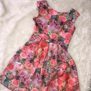Floral flowy dress
